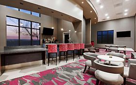 Hampton Inn & Suites Oakland Airport-Alameda